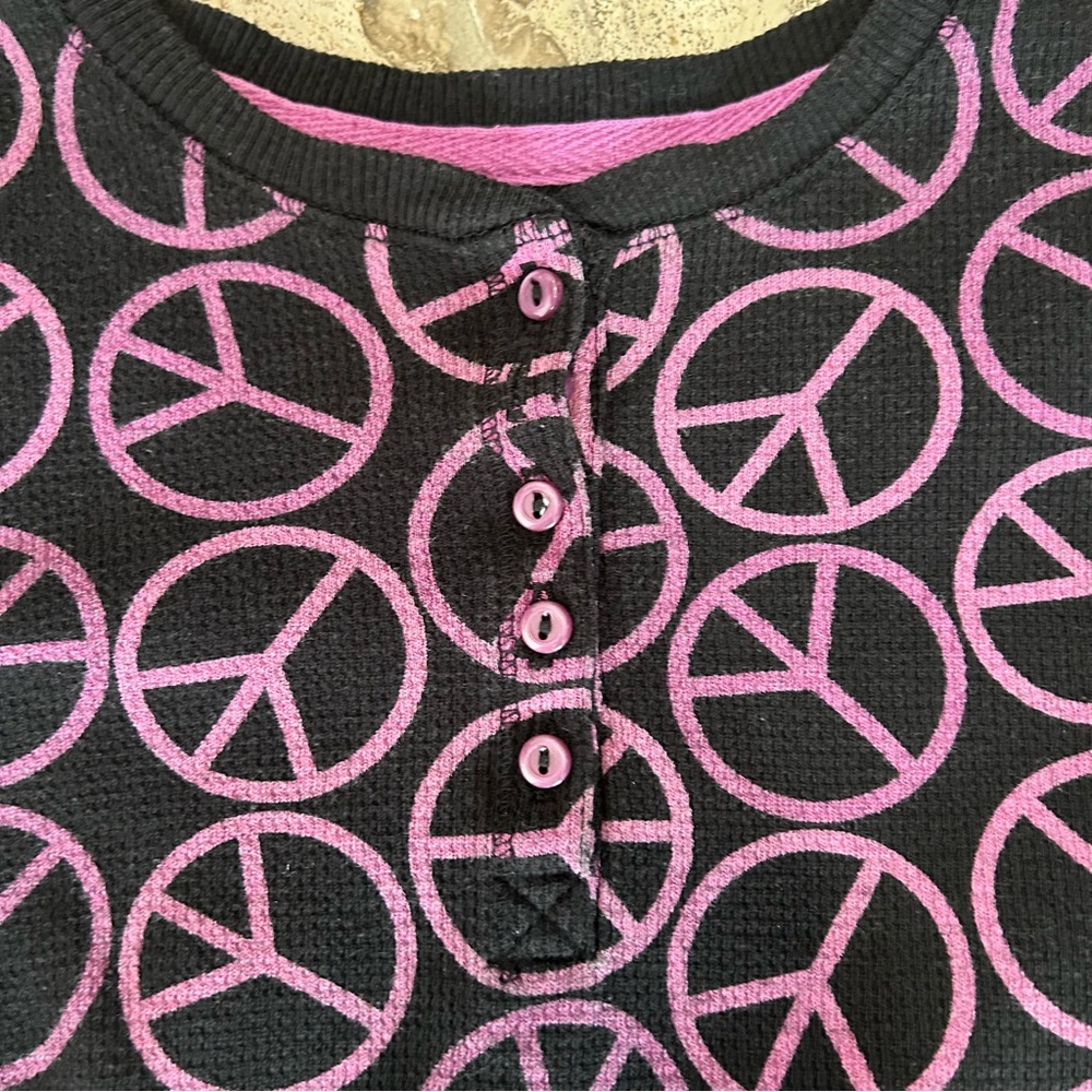 Peace sign kids shirt purple girls size 6x thumb holes cute groovy cute cool